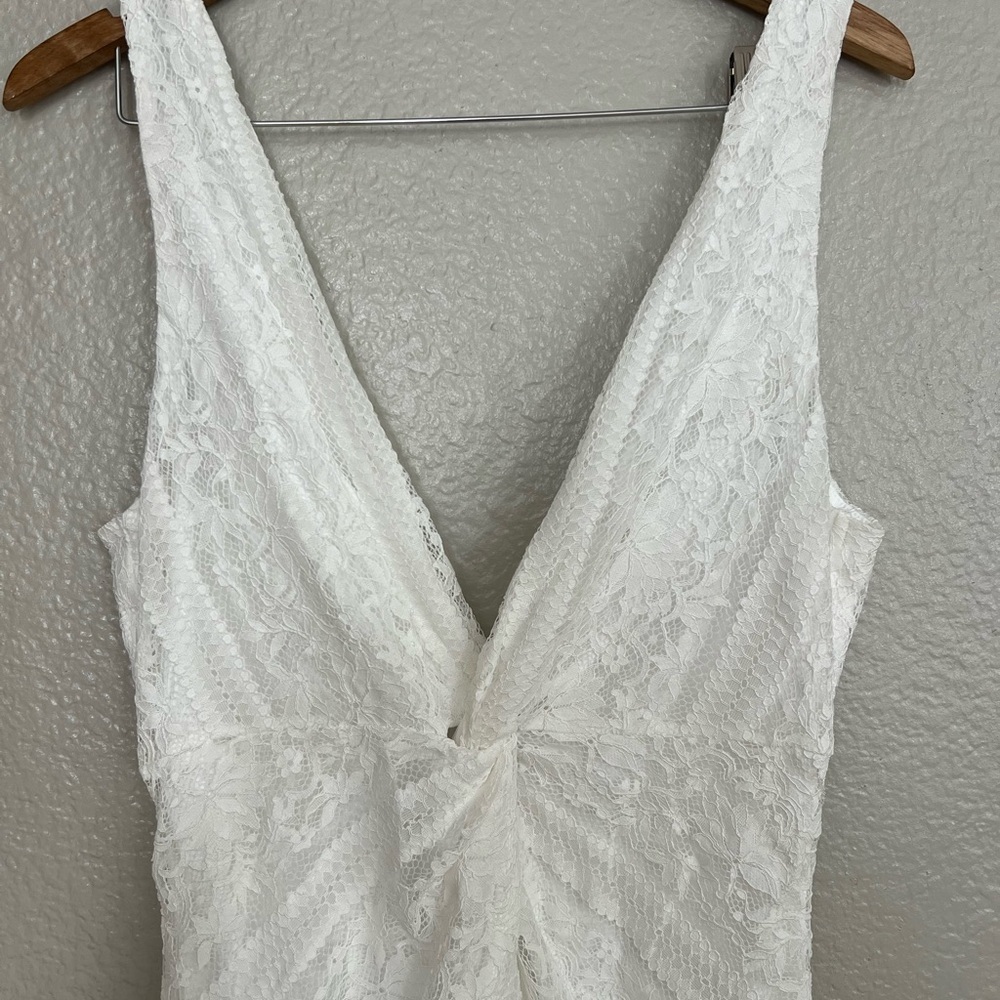 NWOT Adoring Attachment White Lace Twist-Front Sleeveless Maxi Dress - Picture 4 of 9